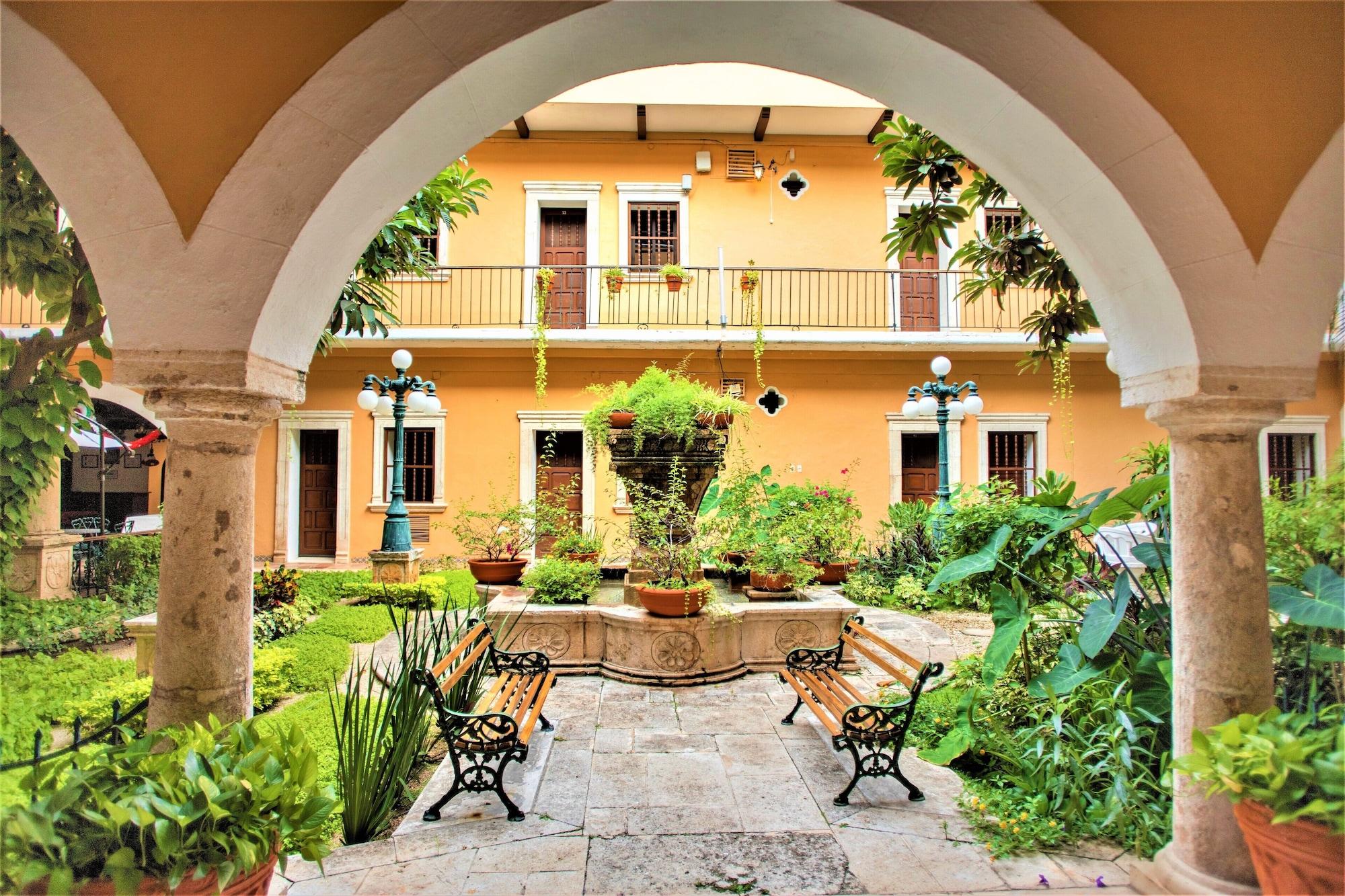 Hotel Caribe Merida Yucatan Екстериор снимка